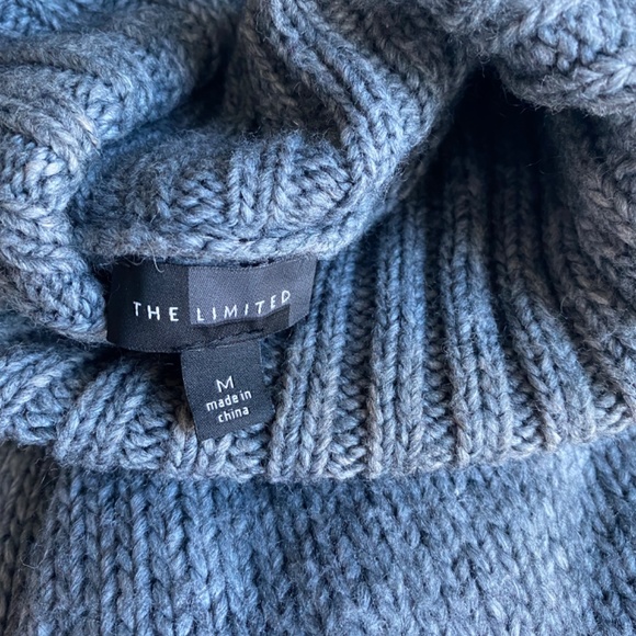 Limited sweater - Picture 2 of 3